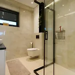 Luxury Vista