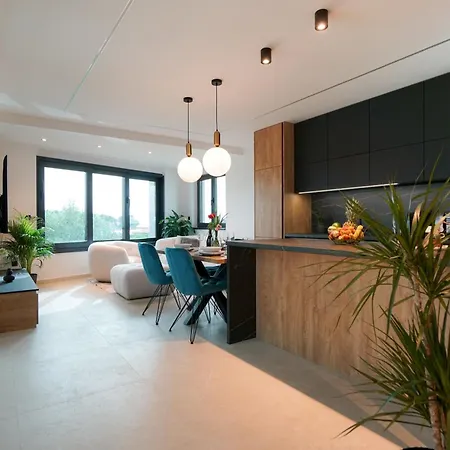 Luxury Vista 佩特坎内