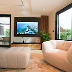 Luxury Vista