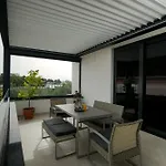 Luxury Vista *
