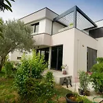 Luxury Vista
